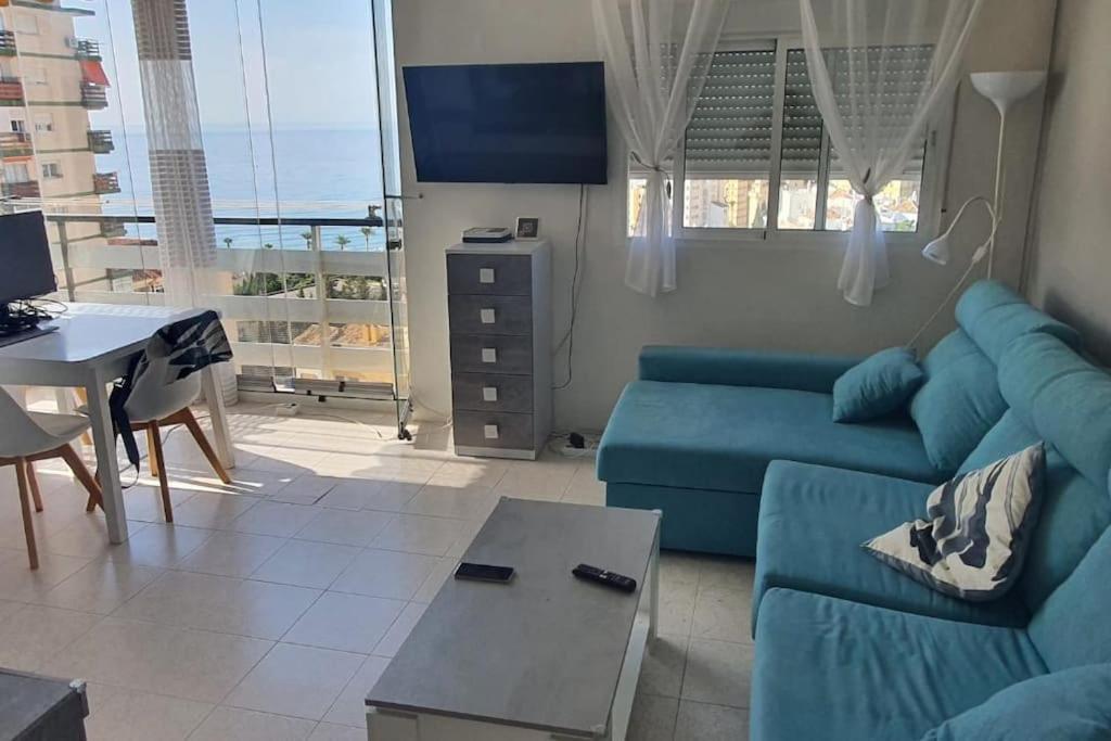 Apartamento Con Terraza A Pie De Playa 베날마데나코스타 외부 사진